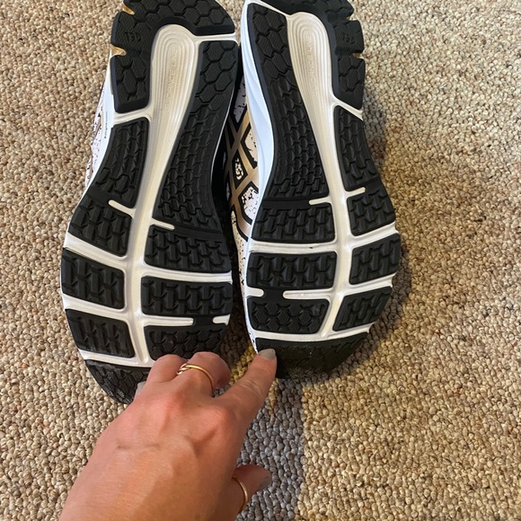 Brand new - Picture 2 of 3